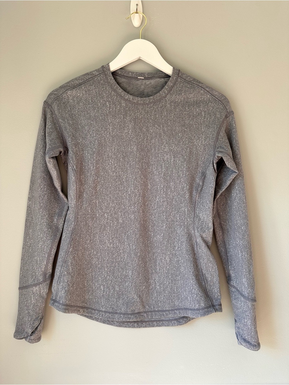 lululemon athletica Women's Lightweight‎ Long Sleeve Top - Gray small - Picture 2 of 5